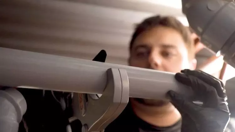Emergency plumber